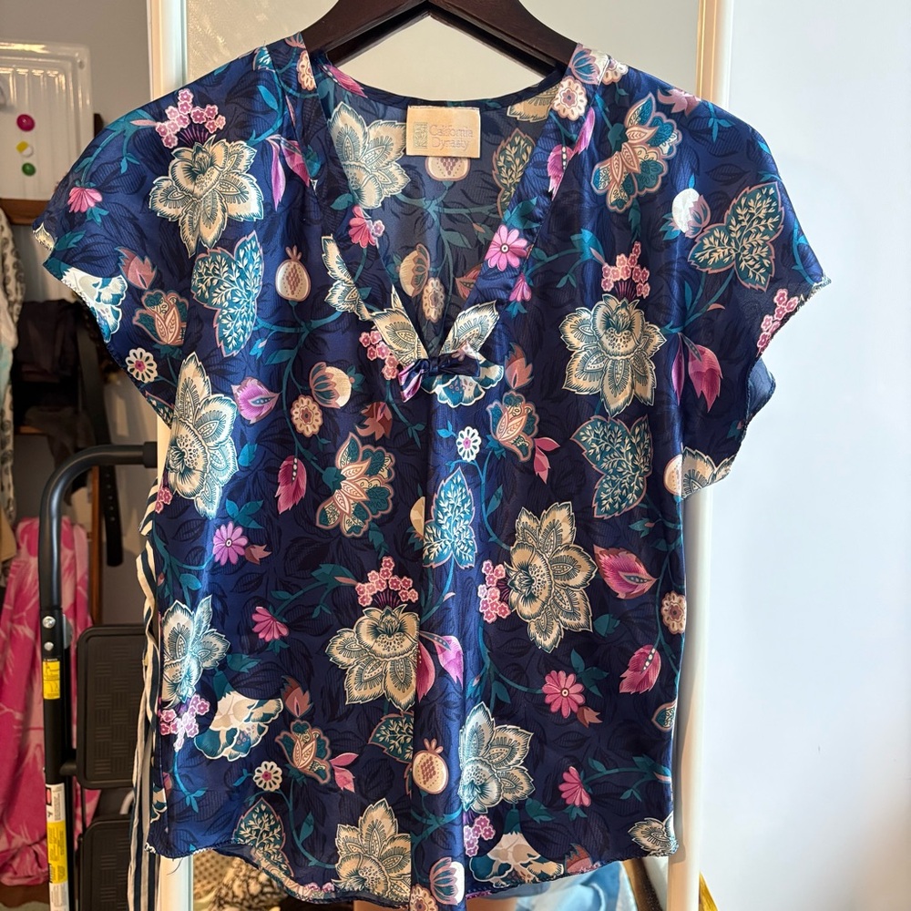 Vintage California Dynasty Floral Print Pajama Top